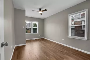 9606 S Eggleston Ave, Chicago, IL 60628 - Photo 16