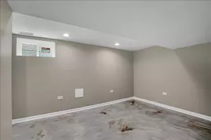 9606 S Eggleston Ave, Chicago, IL 60628 - Photo 26