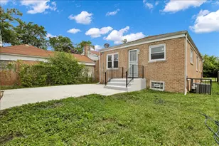 9606 S Eggleston Ave, Chicago, IL 60628 - Photo 32