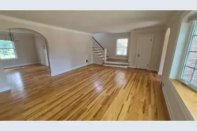 2306 Buckingham Avenue, Westchester, IL 60154 - Photo 2