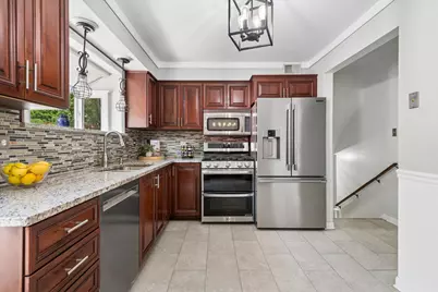 1041 Longmeadow Drive, Glenview, IL 60025 - Photo 6