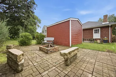 186 N Du Bois Avenue, Elgin, IL 60123 - Photo 52