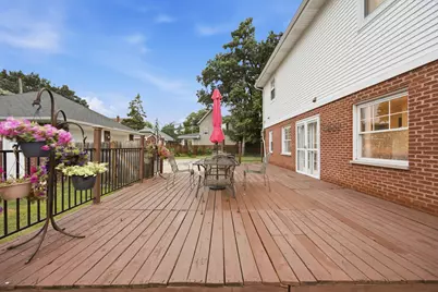 186 N Du Bois Avenue, Elgin, IL 60123 - Photo 48
