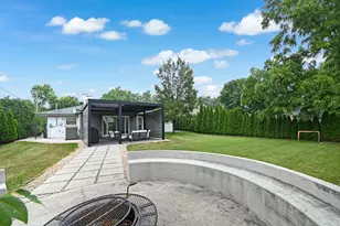 16W361 95th Pl, Burr Ridge, IL 60527 - Photo 18