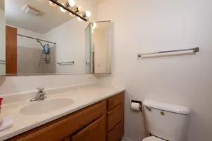 1380 N Glen Cir, Aurora, IL 60506 - Photo 22