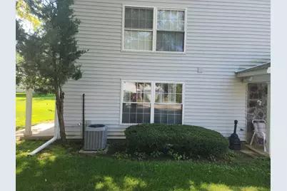 1380 N Glen Circle #B, Aurora, IL 60506 - Photo 4