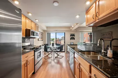 828 Graceland Avenue #404, Des Plaines, IL 60016 - Photo 12
