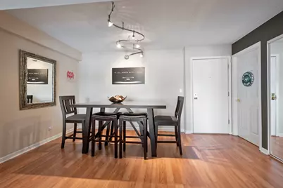 828 Graceland Avenue #404, Des Plaines, IL 60016 - Photo 6