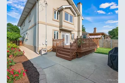 8224 N Oleander Avenue, Niles, IL 60714 - Photo 6