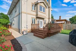 8224 N Oleander Ave, Niles, IL 60714 - Photo 6