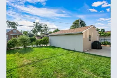 8224 N Oleander Avenue, Niles, IL 60714 - Photo 10