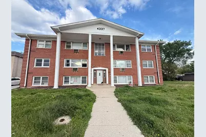 4337 Prescott Avenue #2C, Lyons, IL 60534 - Photo 1