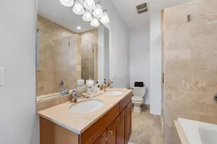 2220 N Seeley Ave, Chicago, IL 60647 - Photo 18