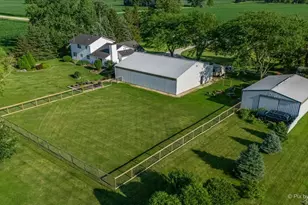 49W972 Peterson Rd, Maple Park, IL 60151 - Photo 10