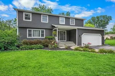 2711 Old Oak Drive, McHenry, IL 60050 - Photo 2