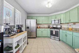285 Woodbridge Ln, Beecher, IL 60401 - Photo 6