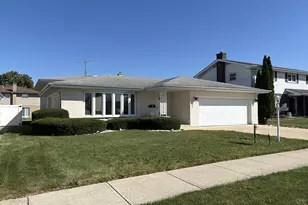 10916 Kingston St, Westchester, IL 60154 - Photo 2