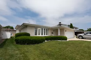 10916 Kingston St, Westchester, IL 60154 - Photo 1