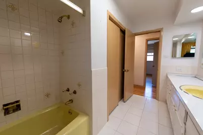 10916 Kingston Street, Westchester, IL 60154 - Photo 12