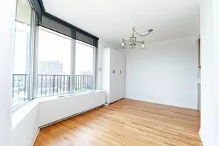 4170 N Marine Dr, Chicago, IL 60613 - Photo 6