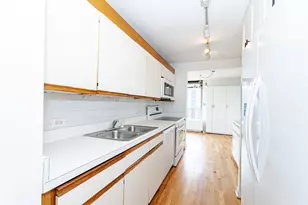 4170 N Marine Dr, Chicago, IL 60613 - Photo 8
