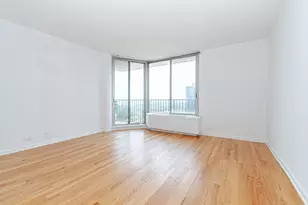 4170 N Marine Dr, Chicago, IL 60613 - Photo 16