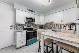 6007 N Sheridan Rd, Chicago, IL 60660 - Photo 4