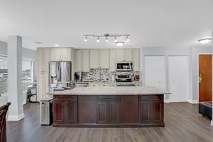 8640 Waukegan Rd, Morton Grove, IL 60053 - Photo 4