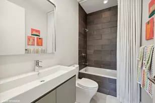 747 N Clark St, Chicago, IL 60654 - Photo 28