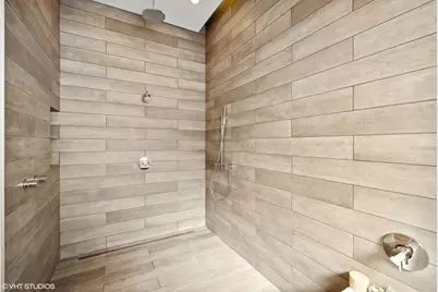747 N Clark Street #401, Chicago, IL 60654 - Photo 26