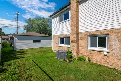 7600 Lowell Avenue, Skokie, IL 60076 - Photo 34