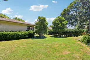 1706 N Aspen Dr, Mount Prospect, IL 60056 - Photo 42