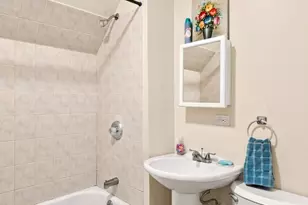 12015 S Michigan Ave, Chicago, IL 60628 - Photo 16