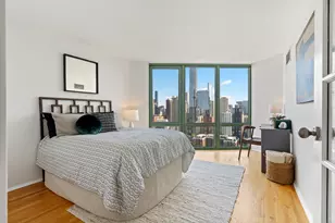 111 W Maple St, Chicago, IL 60610 - Photo 16