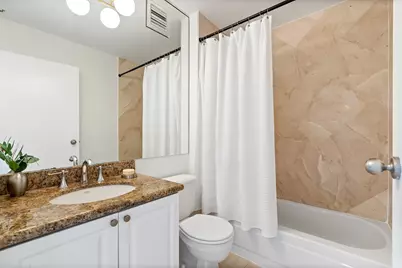 111 W Maple Street #3004, Chicago, IL 60610 - Photo 18
