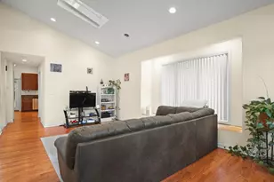12590 W Hart St, Beach Park, IL 60087 - Photo 2