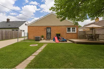 8729 S California Street, Evergreen Park, IL 60805 - Photo 14