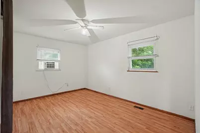 810 Maplepark Drive, Champaign, IL 61821 - Photo 14