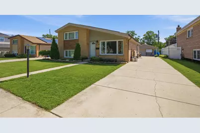 9937 Mulberry Avenue, Oak Lawn, IL 60453 - Photo 2