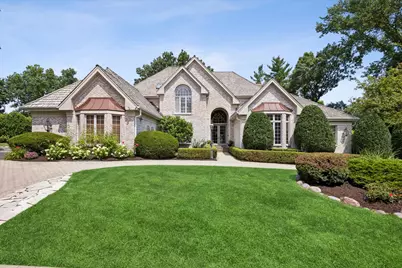 23 Ambriance Drive, Burr Ridge, IL 60527 - Photo 2