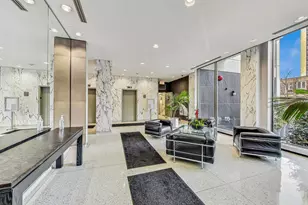 1460 N Sandburg Terrace, Chicago, IL 60610 - Photo 4