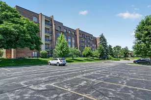 453 Raintree Dr, Glen Ellyn, IL 60137 - Photo 32