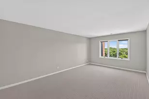 453 Raintree Dr, Glen Ellyn, IL 60137 - Photo 18