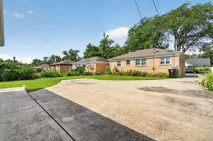 1621 Boeger Ave, Westchester, IL 60154 - Photo 34