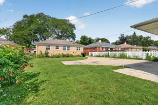 1621 Boeger Ave, Westchester, IL 60154 - Photo 36