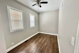10560 S Lafayette Ave, Chicago, IL 60628 - Photo 6