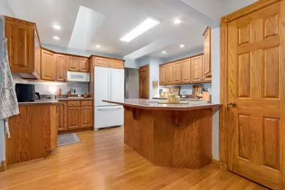 143 Camelot Way, Bolingbrook, IL 60440 - Photo 6