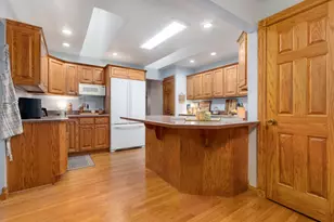 143 Camelot Way, Bolingbrook, IL 60440 - Photo 6