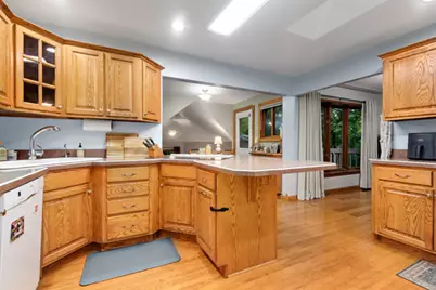 143 Camelot Way, Bolingbrook, IL 60440 - Photo 8