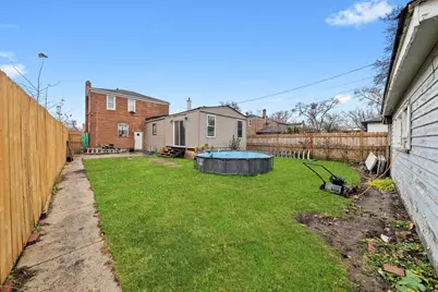 7326 S Francisco Avenue, Chicago, IL 60629 - Photo 8